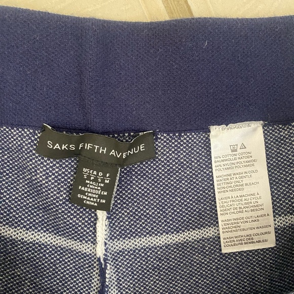 NWOT Saks Fifth Avenue pants size Small - Picture 2 of 5